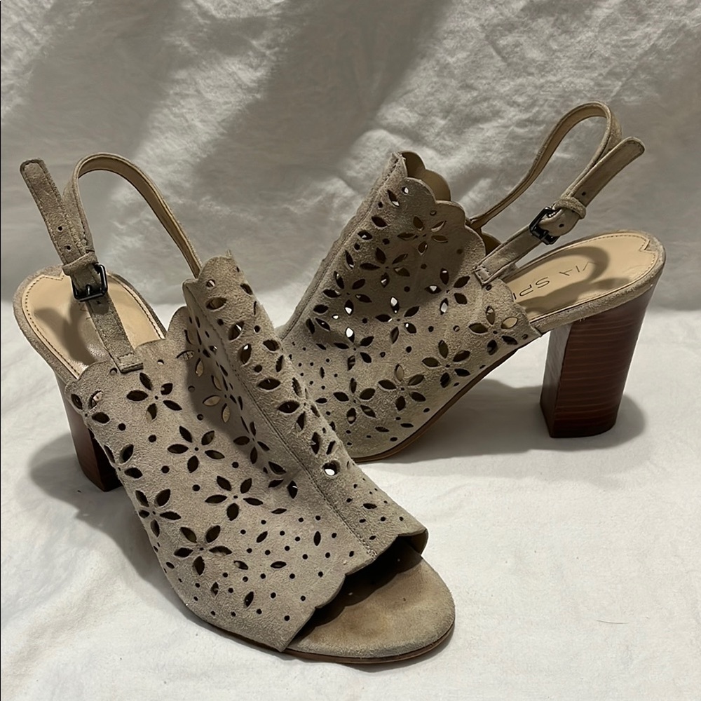 Via Spiga Tan Heeled Sandals with Intricate Design
